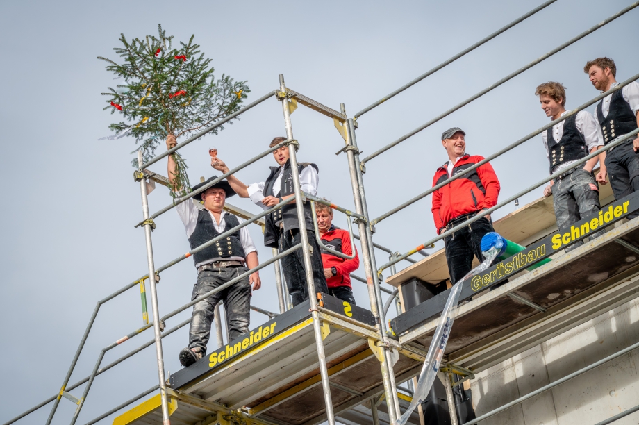 Richtfest bei der Baustelle für die Kita und neues Wohnen in Blaichach
